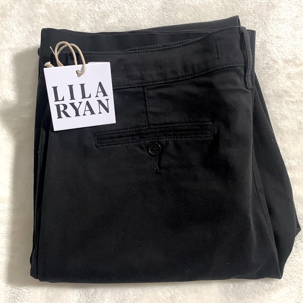 Lila Ryan NWT Jennalyn Bootcut Trousers Size 10 Black So SOFT!!